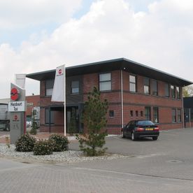 Het houtskelet voor een aanbouw maakt Van Oijen in de eigen timmerfabriek